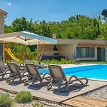 Villa Modern Pinca With Pool&grill In Vizinada