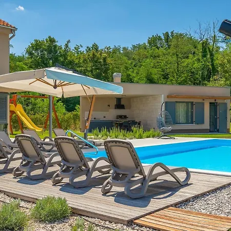 Villa Modern Pinca With Pool And Grill In Vizinada