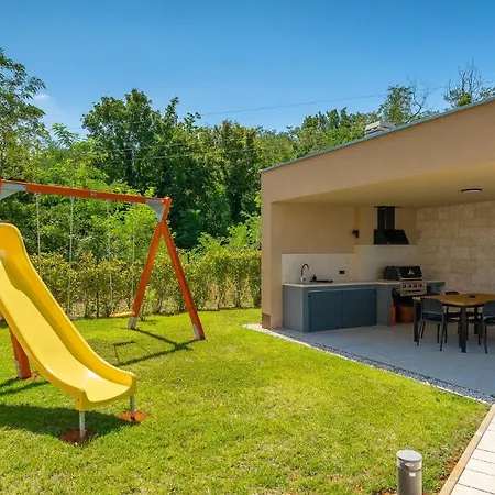 Villa Modern Pinca With Pool And Grill In Vizinada *